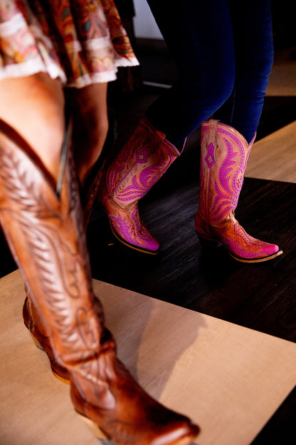 Hat Bar & Instructional Line Dancing Party Booking!