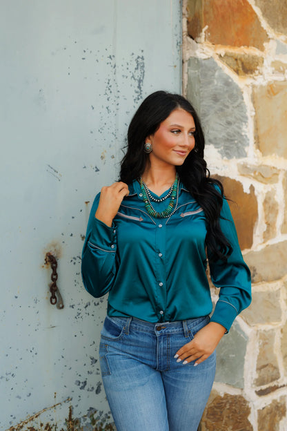 The Dutton Pearl Snap