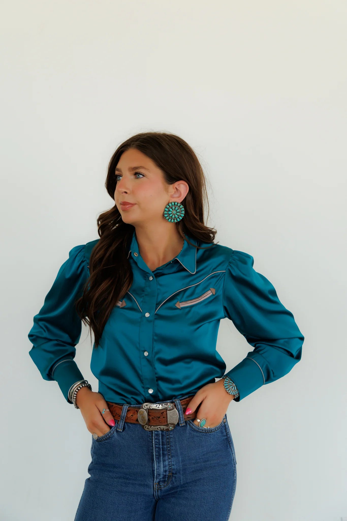 The Dutton Pearl Snap