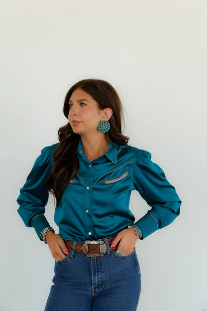 The Dutton Pearl Snap