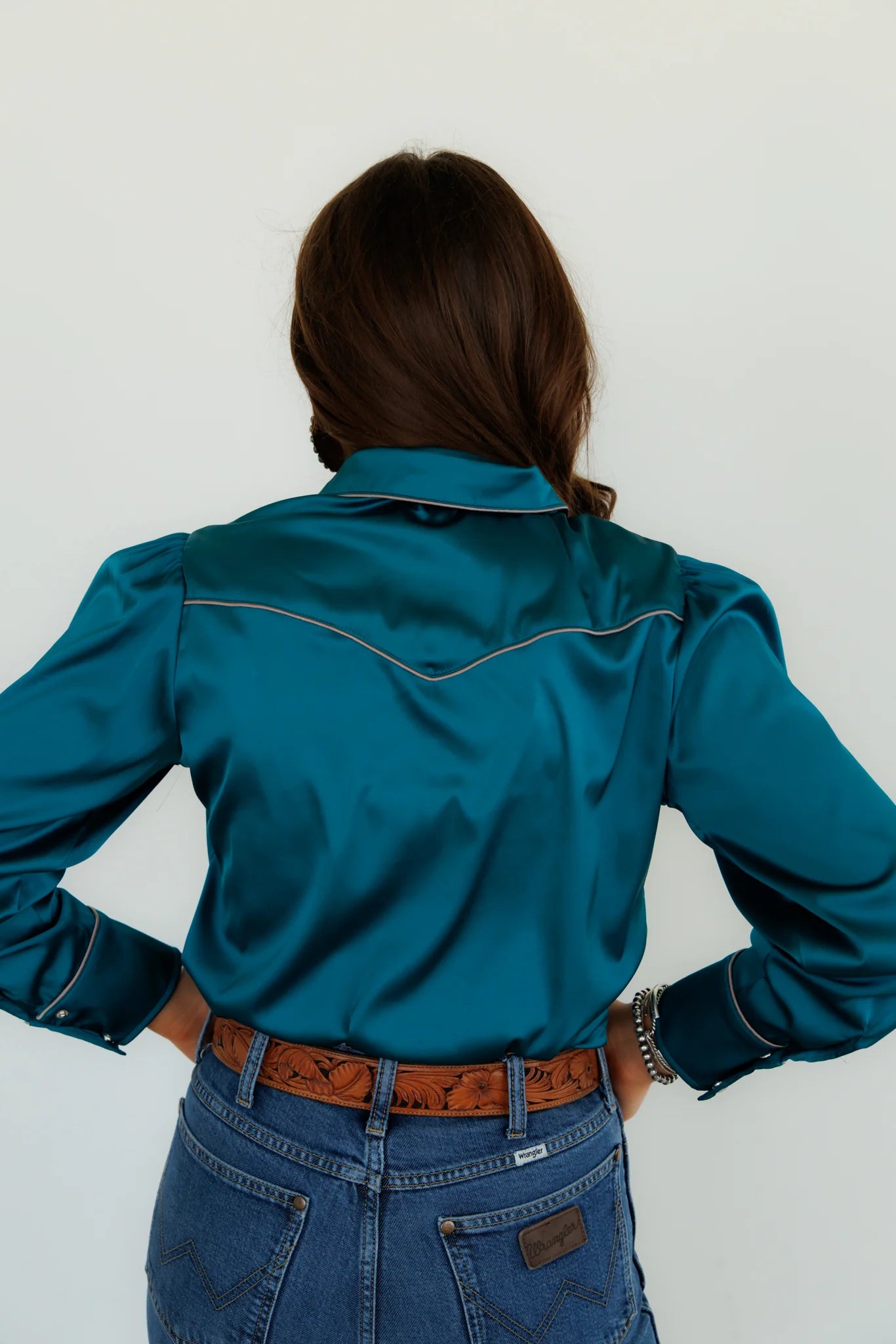 The Dutton Pearl Snap