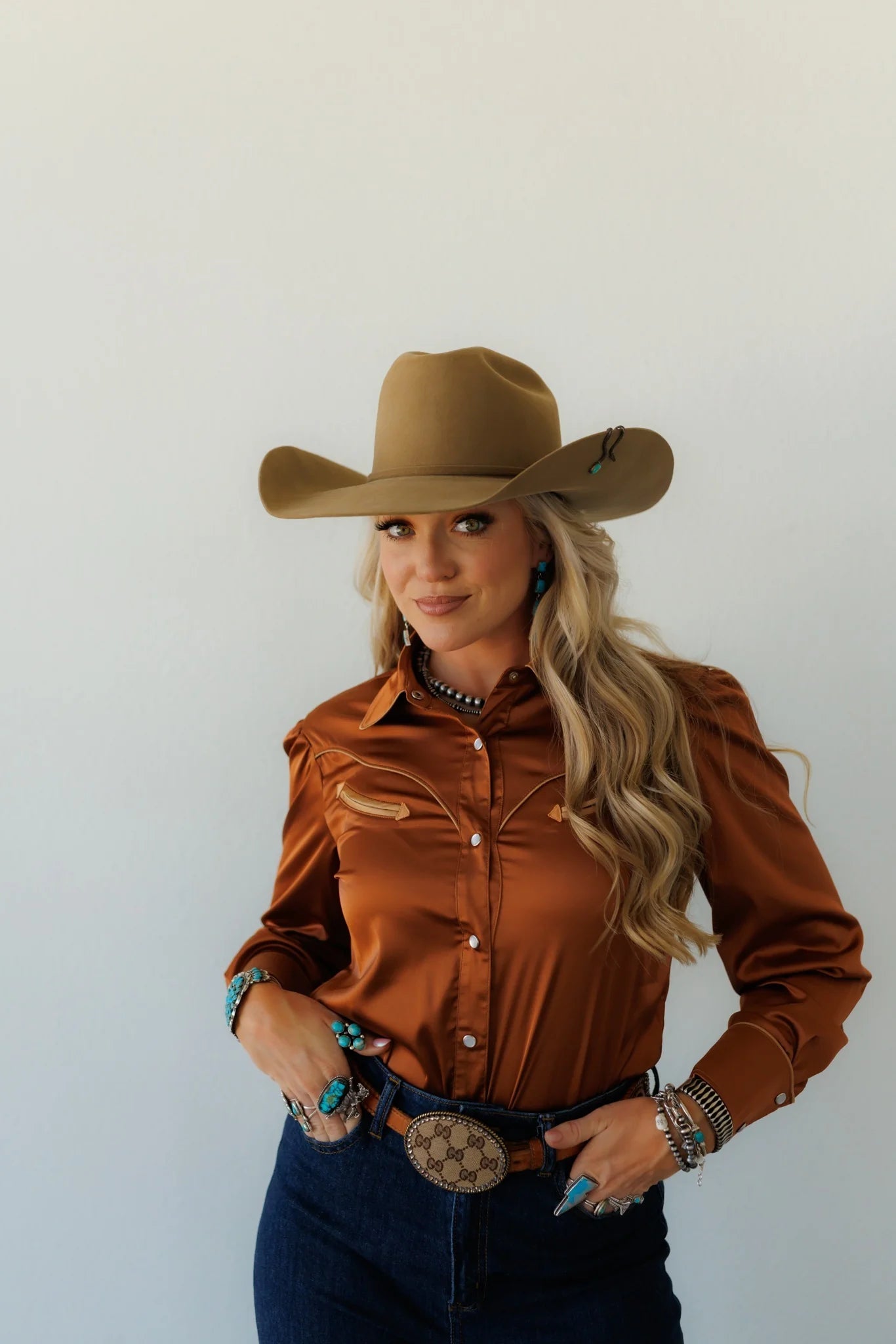 The Dutton Pearl Snap