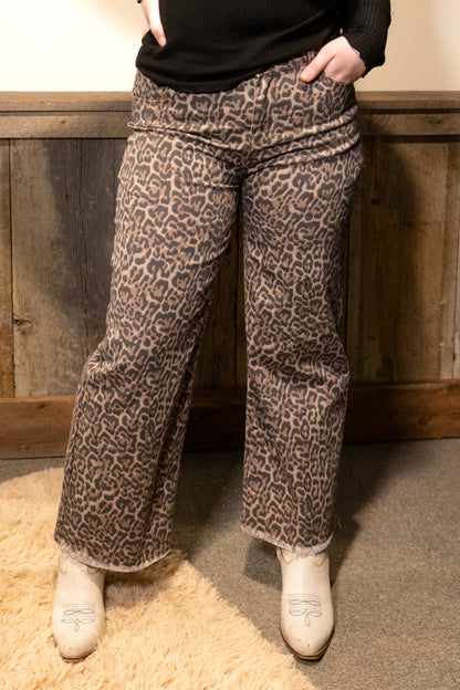 Lasso Leopard Frayed Edge Pant